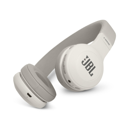 Беспроводные наушники JBL E45BT White